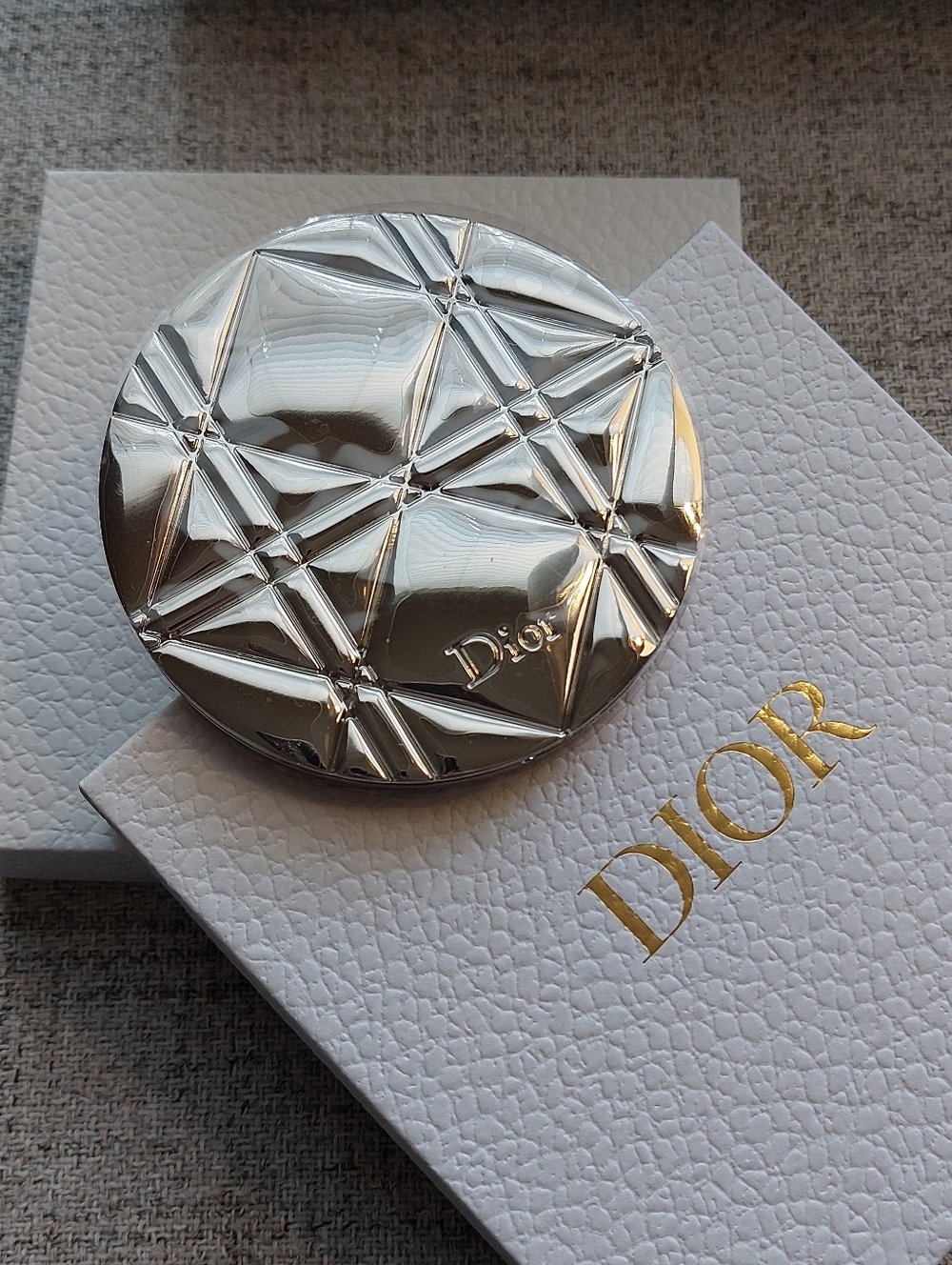 Christian Dior Beauty Silvertone Compact Mirror NEW